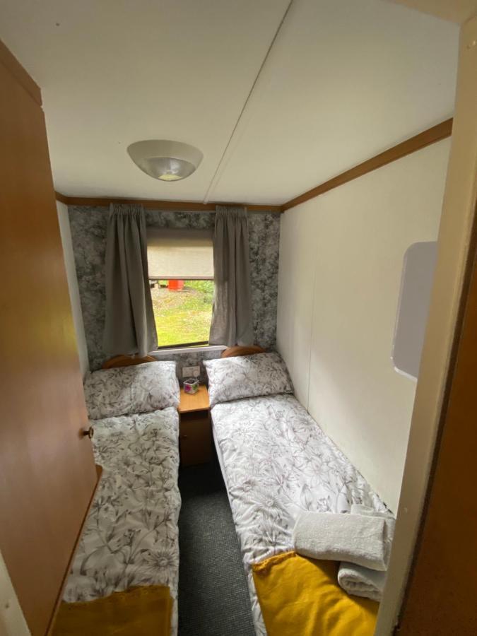 Unique Caravan With Outdoor Space Ballantrae Exterior photo
