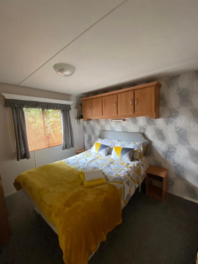 Unique Caravan With Outdoor Space Ballantrae Exterior photo