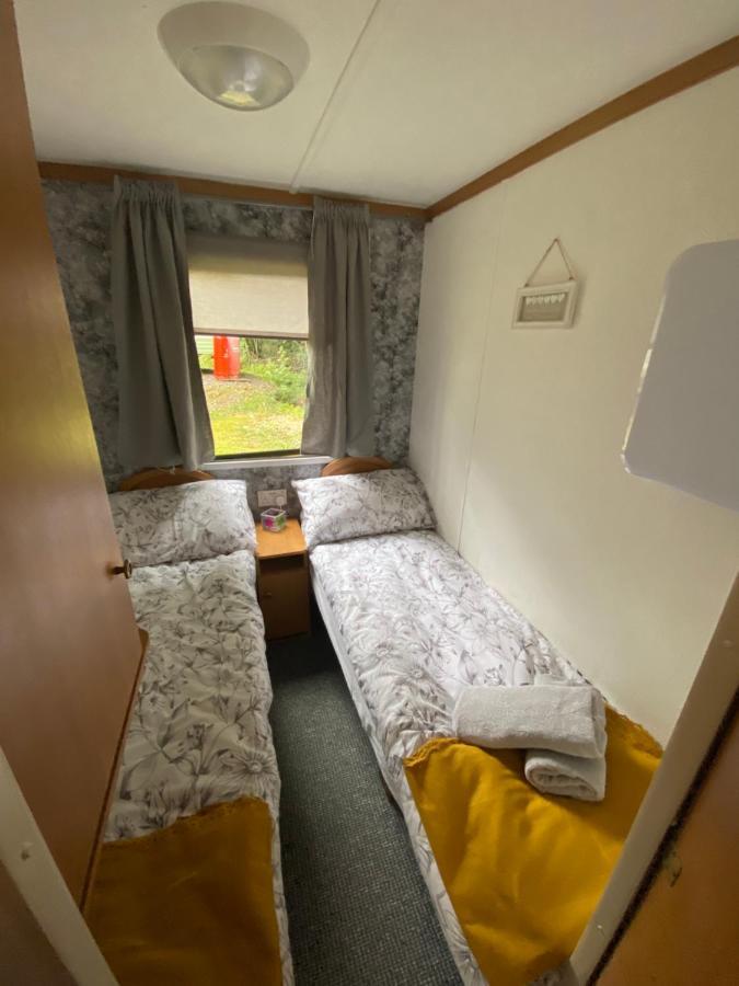 Unique Caravan With Outdoor Space Ballantrae Exterior photo