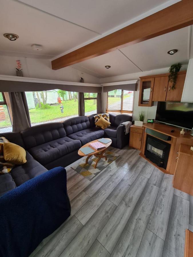 Unique Caravan With Outdoor Space Ballantrae Exterior photo