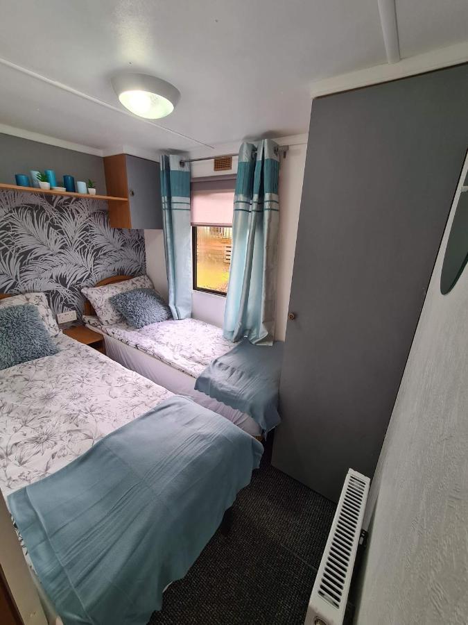 Unique Caravan With Outdoor Space Ballantrae Exterior photo